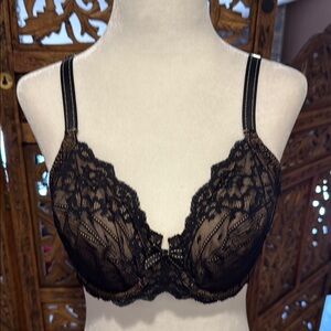 Chantelle Black Lace Underwire Bra 34D – Elegant Sheer Floral Lingerie